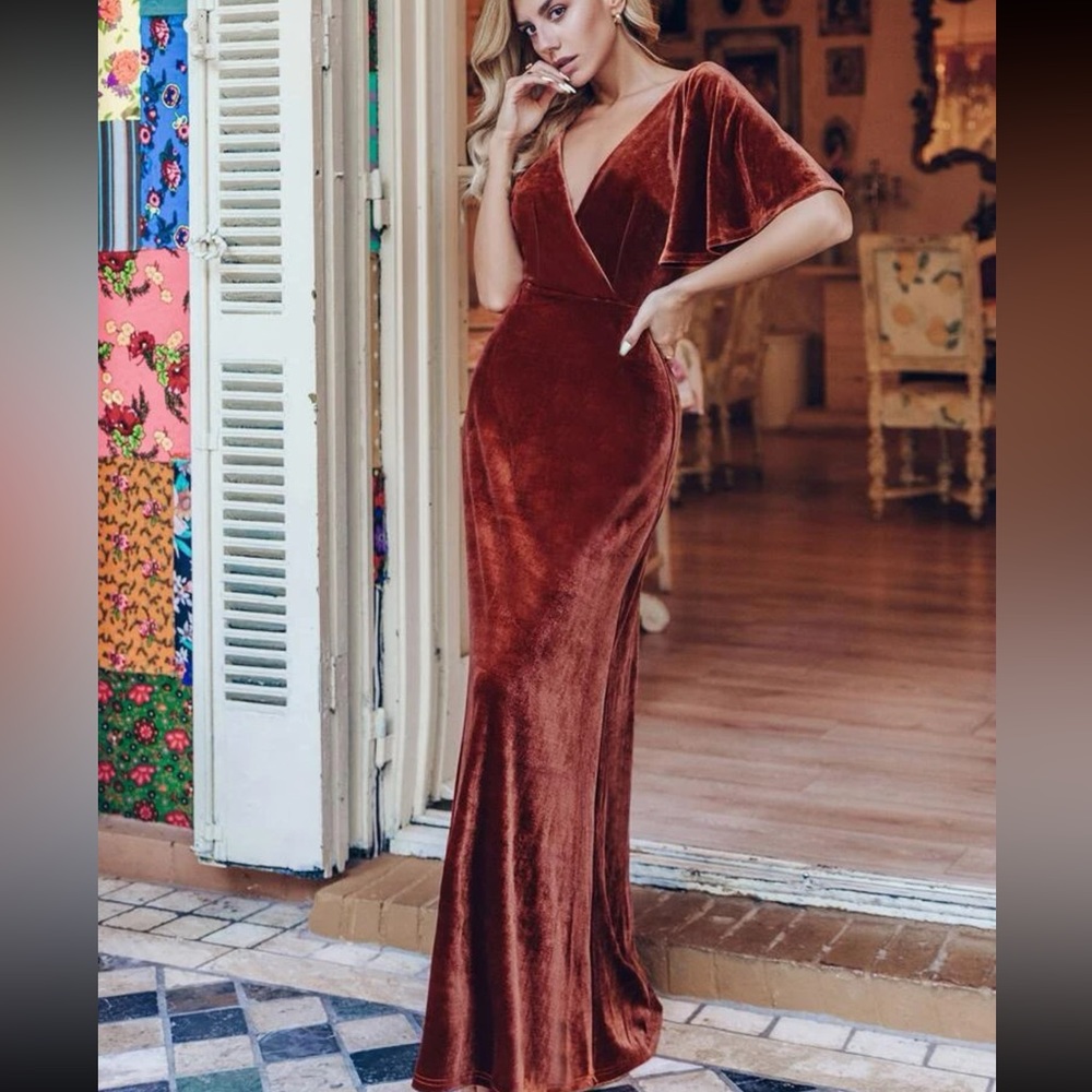EVER-PRETTY Surplice Neck Flutter Sleeve Velvet Prom Dress